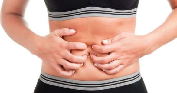 Dolor en el abdomen debido a la presencia de parásitos en los intestinos.